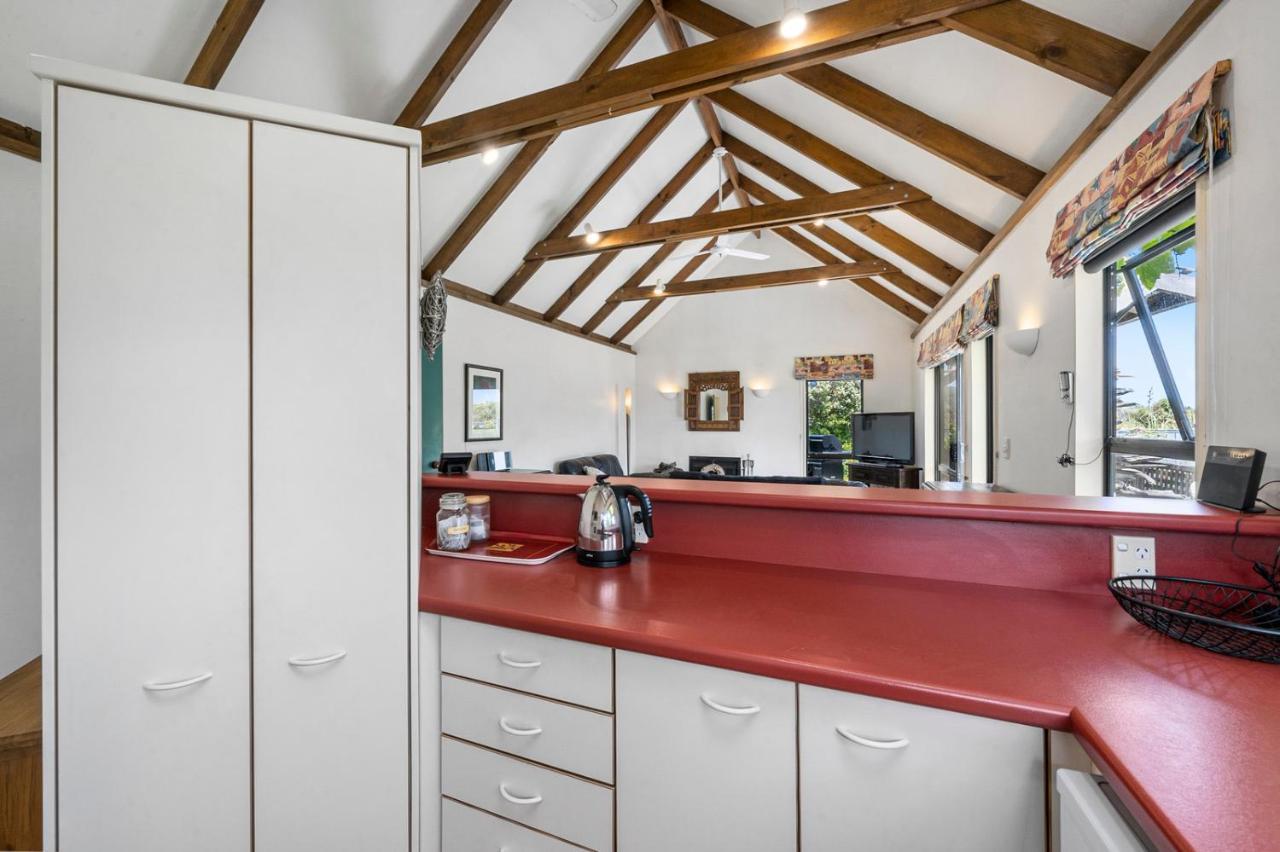 Waimea Cottage - Waikanae Holiday Home Extérieur photo