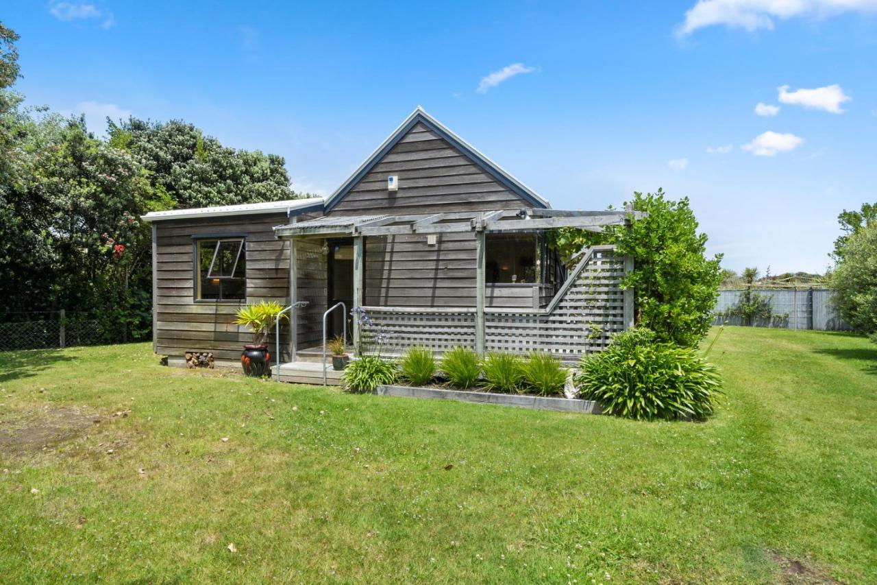 Waimea Cottage - Waikanae Holiday Home Extérieur photo
