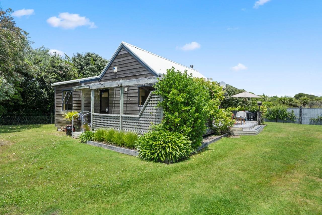 Waimea Cottage - Waikanae Holiday Home Extérieur photo
